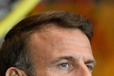 Presidente francês anuncia nova remessa de armas à Ucrânia