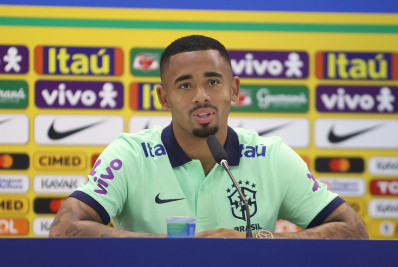 Seleção: Gabriel Jesus abre 'leque' de funções para o ataque e revela pedido de Diniz