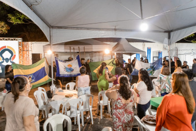 Obra do Salvador programa feira de cunho social com foco em jovens e adolescentes
