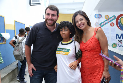 Escola municipal de Magé sedia aulas do pré-militar