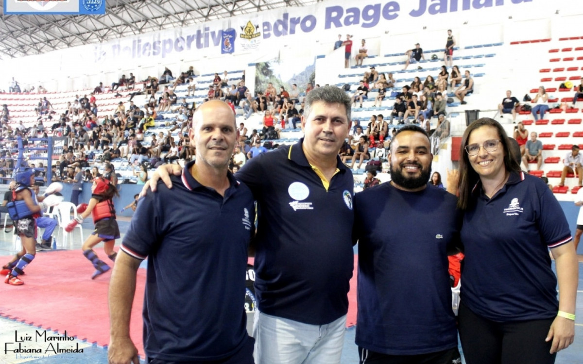 Capitulino Gomes (segundo da esquerda para a direita) é um dos grandes representantes do Kickboxing