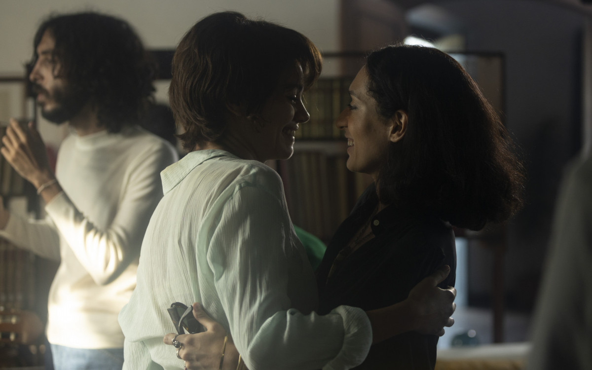 Gal Costa (Sophie Charlotte) e Maria Bethânia (Dandara Ferreira) - Divulgação/Stella Carvalho