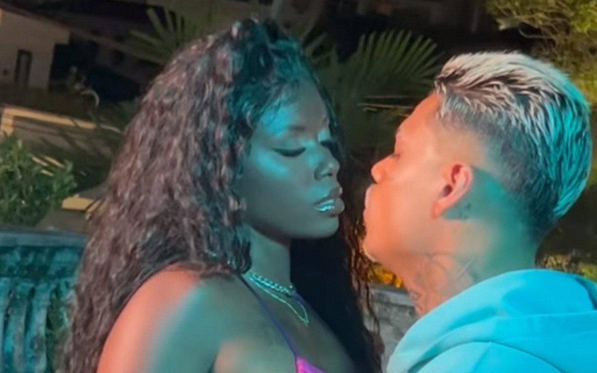 Dançarina Savanah posta vídeo em clima de romance com MC Cabelinho - Reprodução Internet