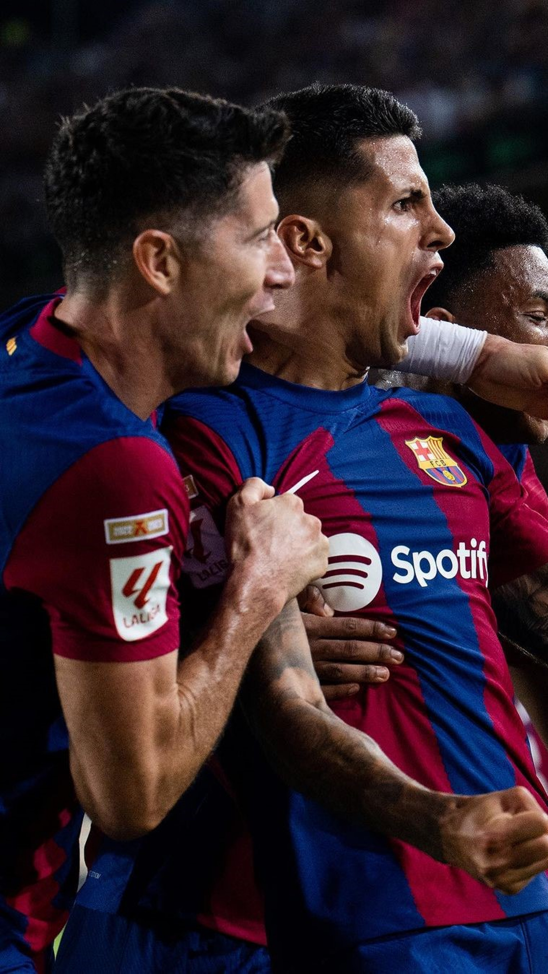 Jornal afirma que Barcelona deve mais de R$ 1 bilhão por contratações