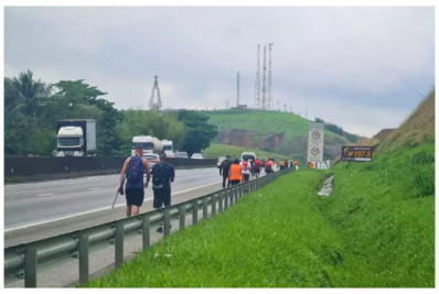 Homem morre ao ser atropelado no caminho para Aparecida