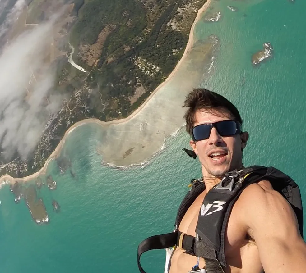 Empresário morre após cair de paraquedas no interior de São Paulo