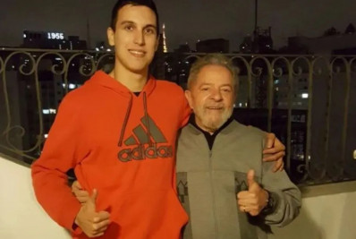 Lula nomeia para gabinete da Presidência advogado que trabalhou no escritório de Zanin