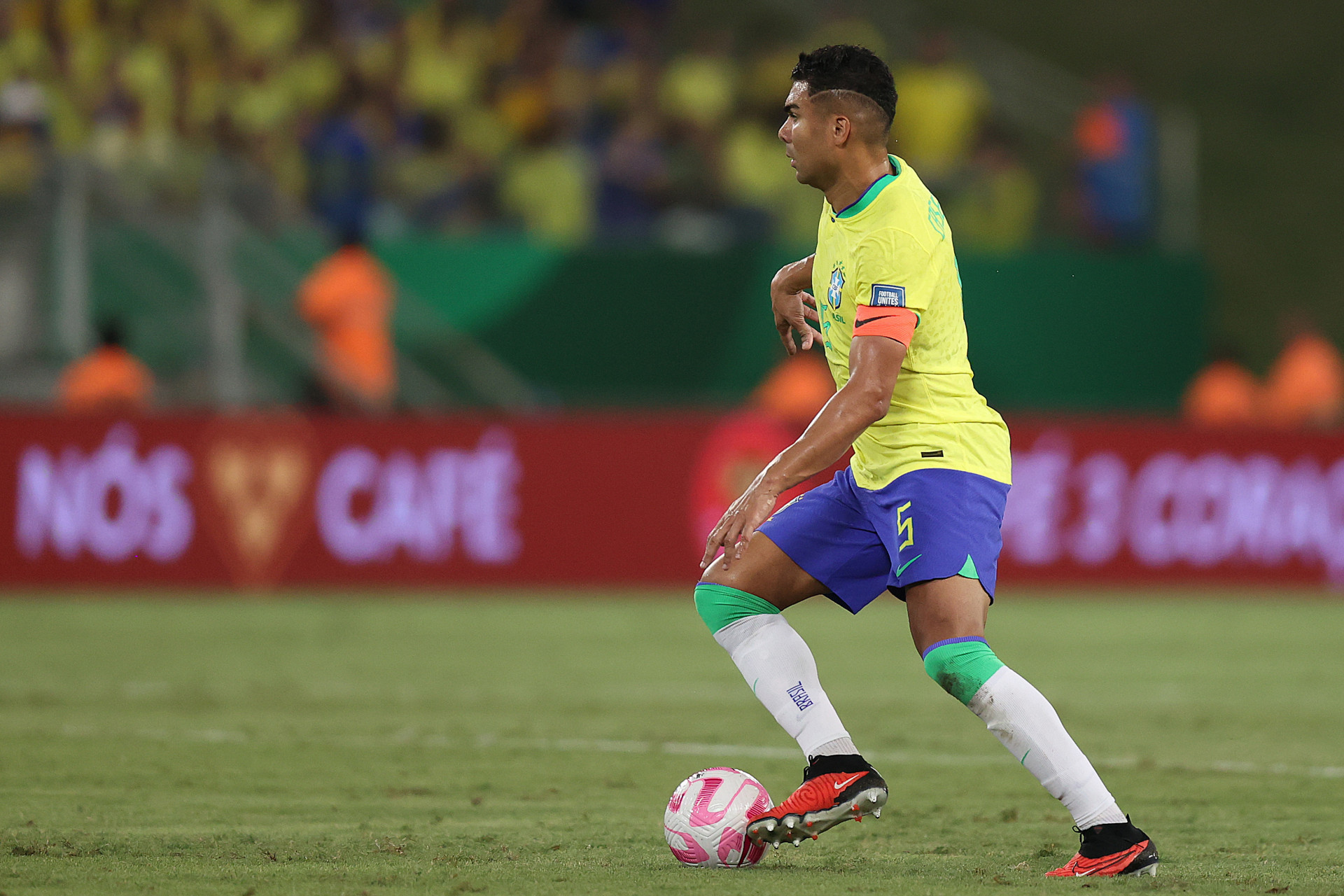 Casemiro no jogo entre Brasil e Venezuela - Vítor Silva/CBF