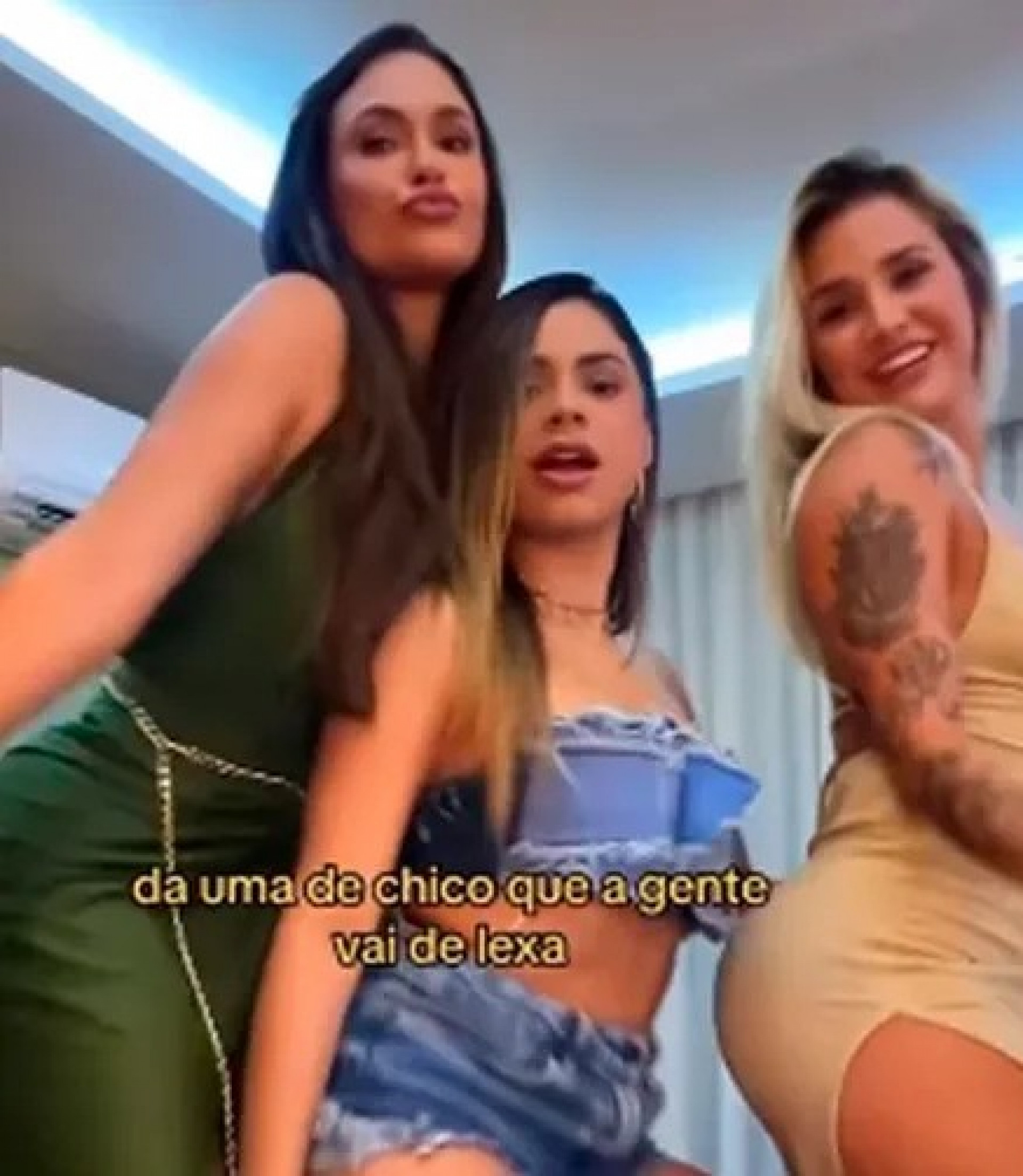 Lexa descartou indireta após legenda polêmica de vídeo dançando com amigas - Reprodução/Instagram