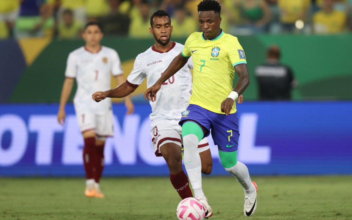 Vini Jr teve atuação discreta no empate da seleção brasileira com a Venezuela