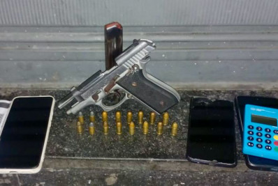 Dupla é presa com pistola em Copacabana