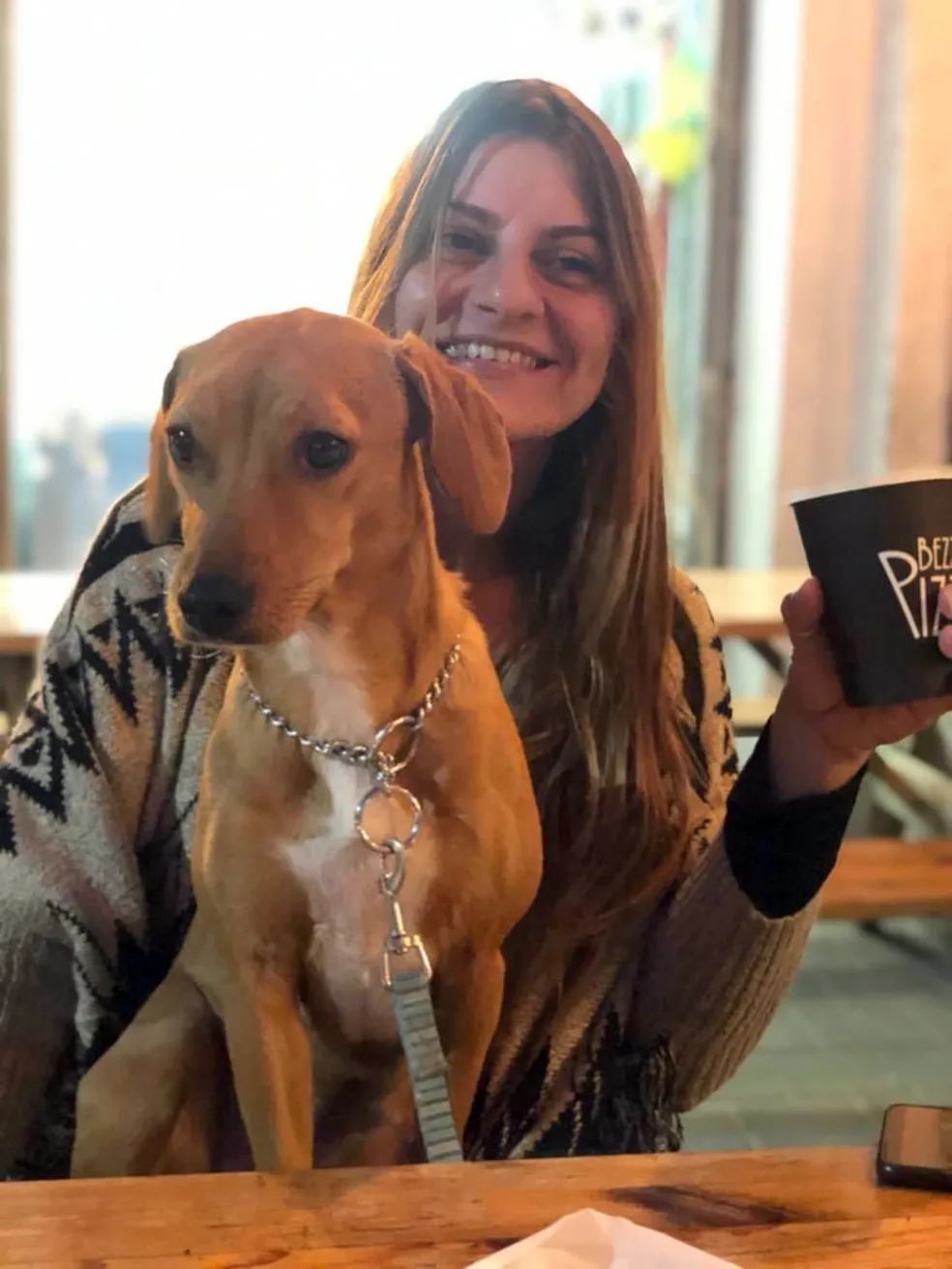 A brasileira Karla Stelzer Mendes estava em uma rave que foi interrompida pelo ataque do grupo terrorista Hamas no último sábado (7)