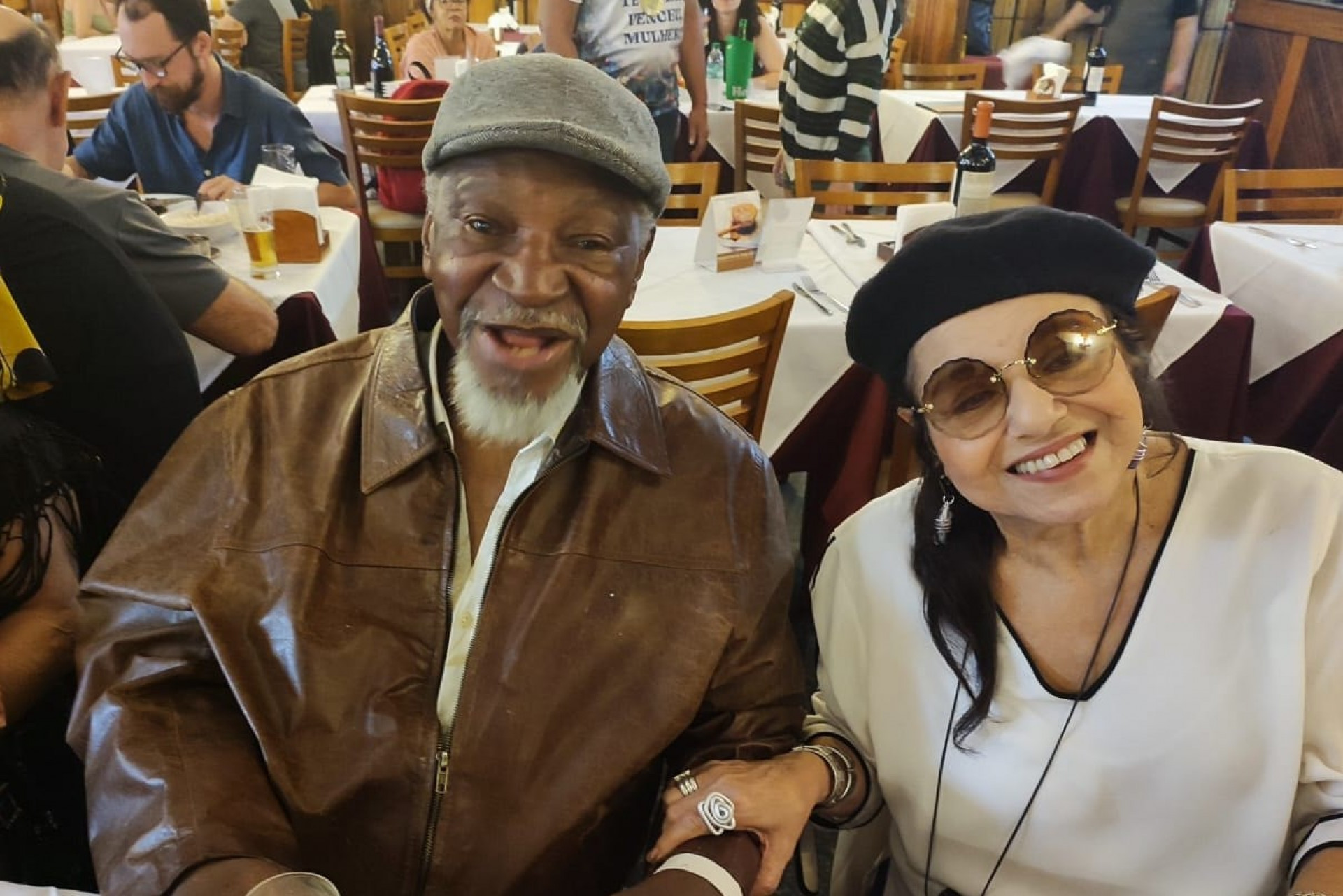 Rubem Confete e Marilia Trindade Barboza foram homenageados - Divulga&ccedil;&atilde;o