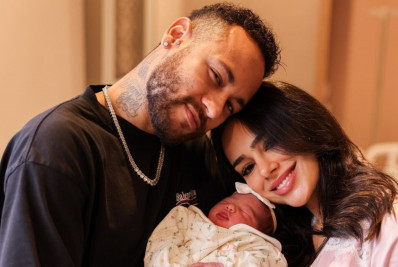 Neymar posta vídeo com Bruna Biancardi e pede que ela volte a segui-lo nas redes sociais
