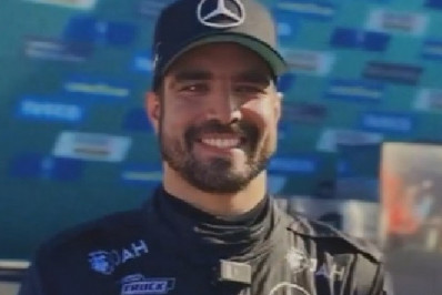 Caio Castro perde controle de caminhão e sofre acidente na Copa Truck