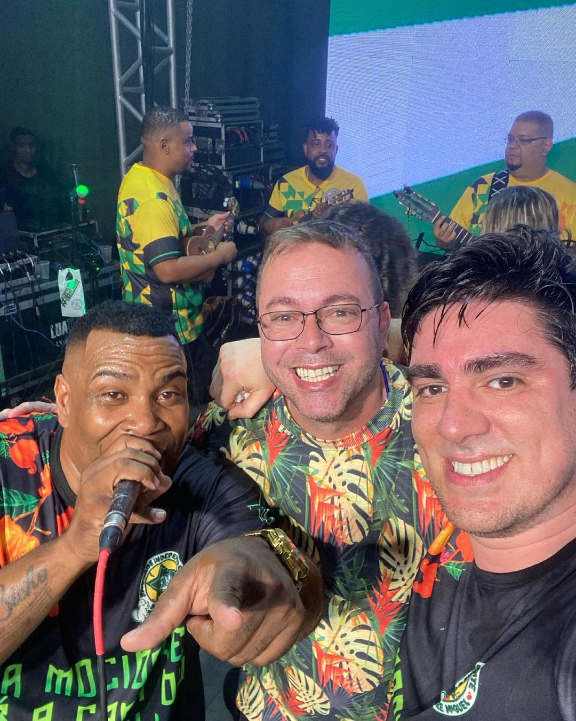 Marcelo Adnet celebra vitória de samba na Mocidade - Reprodução do Instagram