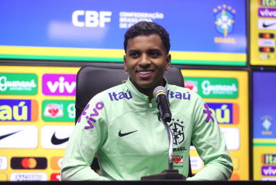 Rodrygo comenta início de trabalho de Diniz na seleção brasileira: 'Sempre requer tempo'