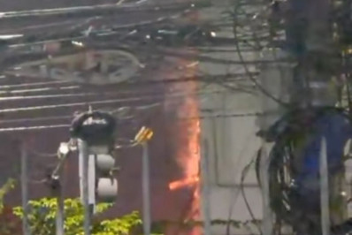 Incêndio atinge prédio de oito andares em Santa Cruz