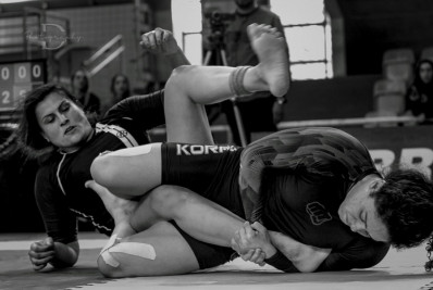 Faixa-preta brasileira supera grave lesão e mira retorno aos campeonatos