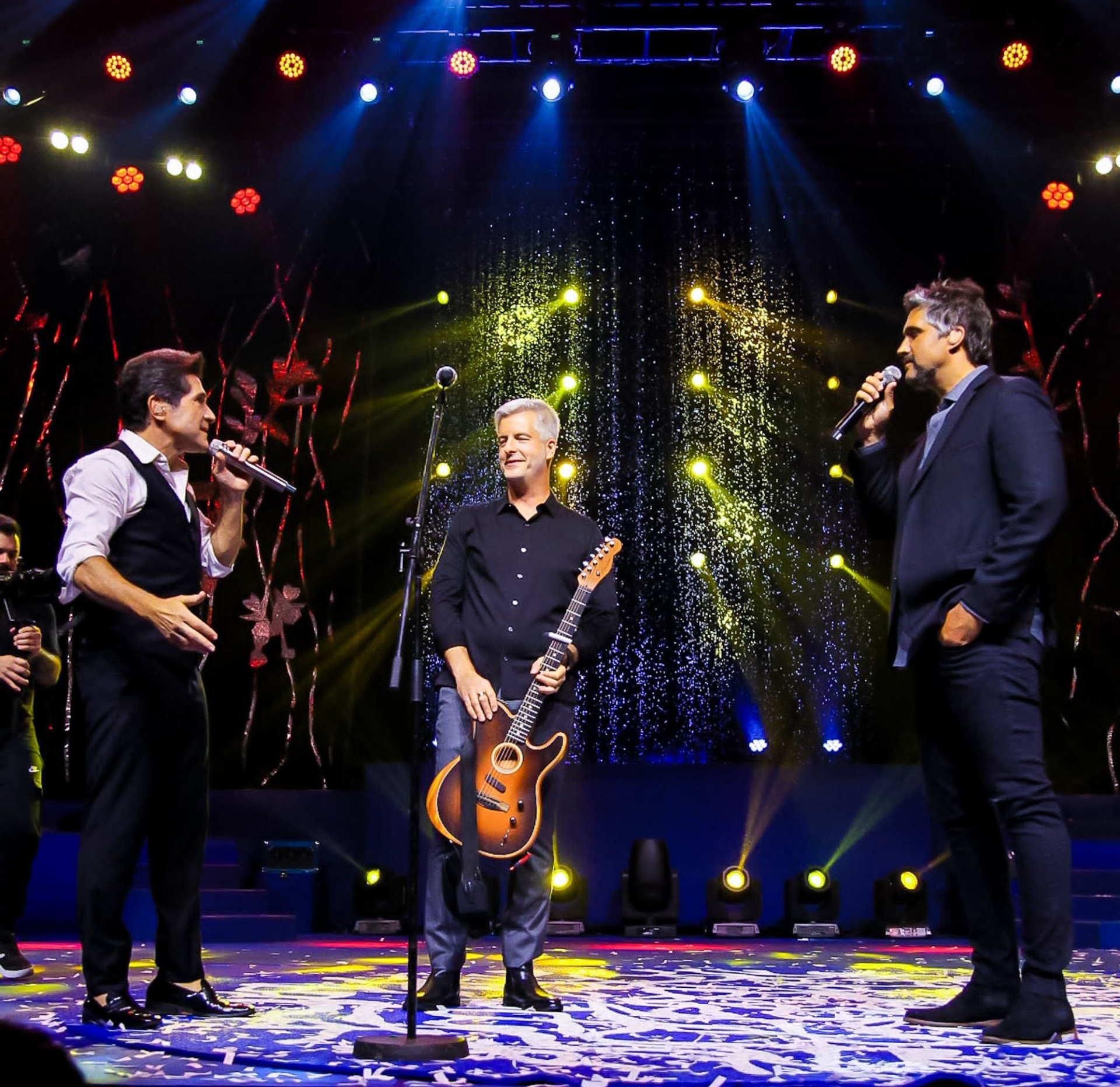 Victor & Leo em participação no show de Daniel  - Marcos Oliveira/Espaço Unimed