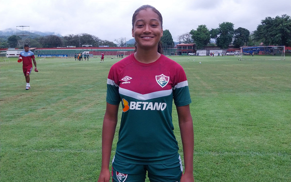 A mineira da cidade de Coimbra, Inghred Vitoria Souza Julio, também chega para reforçar a defesa do Sub-20 do Fluminense