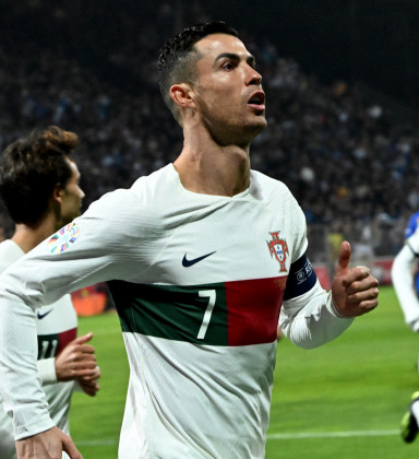 Cristiano Ronaldo marca e Portugal segue 100% nas Eliminatórias da Euro