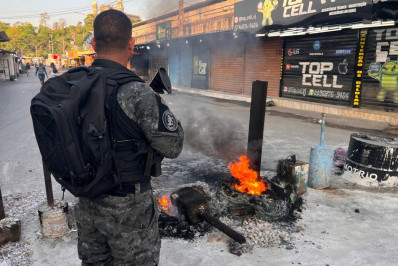 Operação na Maré entra no 5° dia com intenso tiroteio