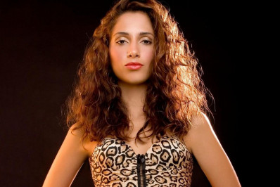 Camila Pitanga compartilha fotos da primeira caracterização como Bebel em 'Paraíso Tropical'