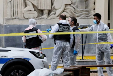 Homem que matou professor na França realizou ataque em nome do Estado Islâmico