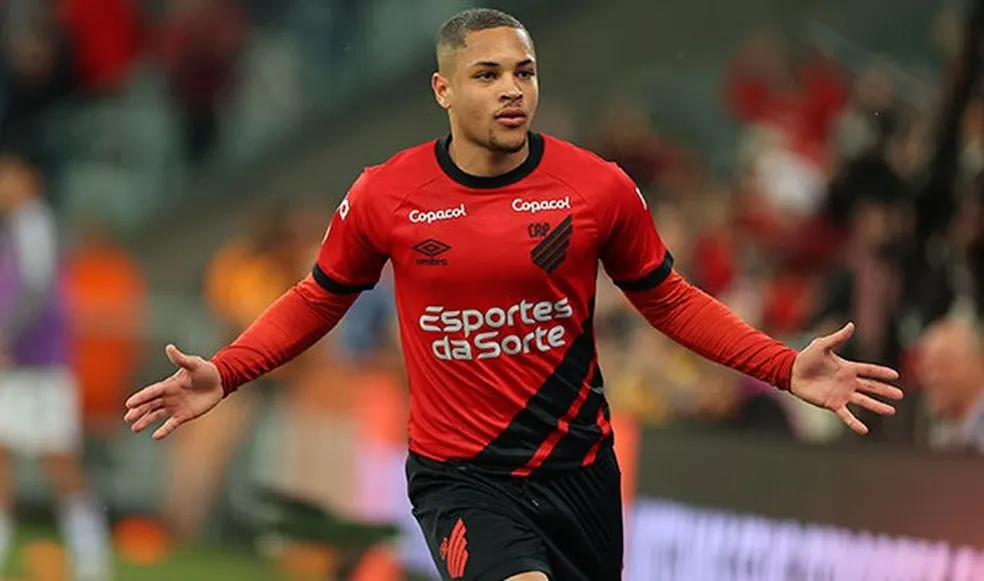 Vitor Roque revela que sempre priorizou ida ao Barcelona: 'Meu sonho desde pequeno'