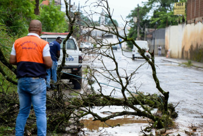 Defesa Civil de Barra Mansa atua no monitoramento de áreas após forte chuva