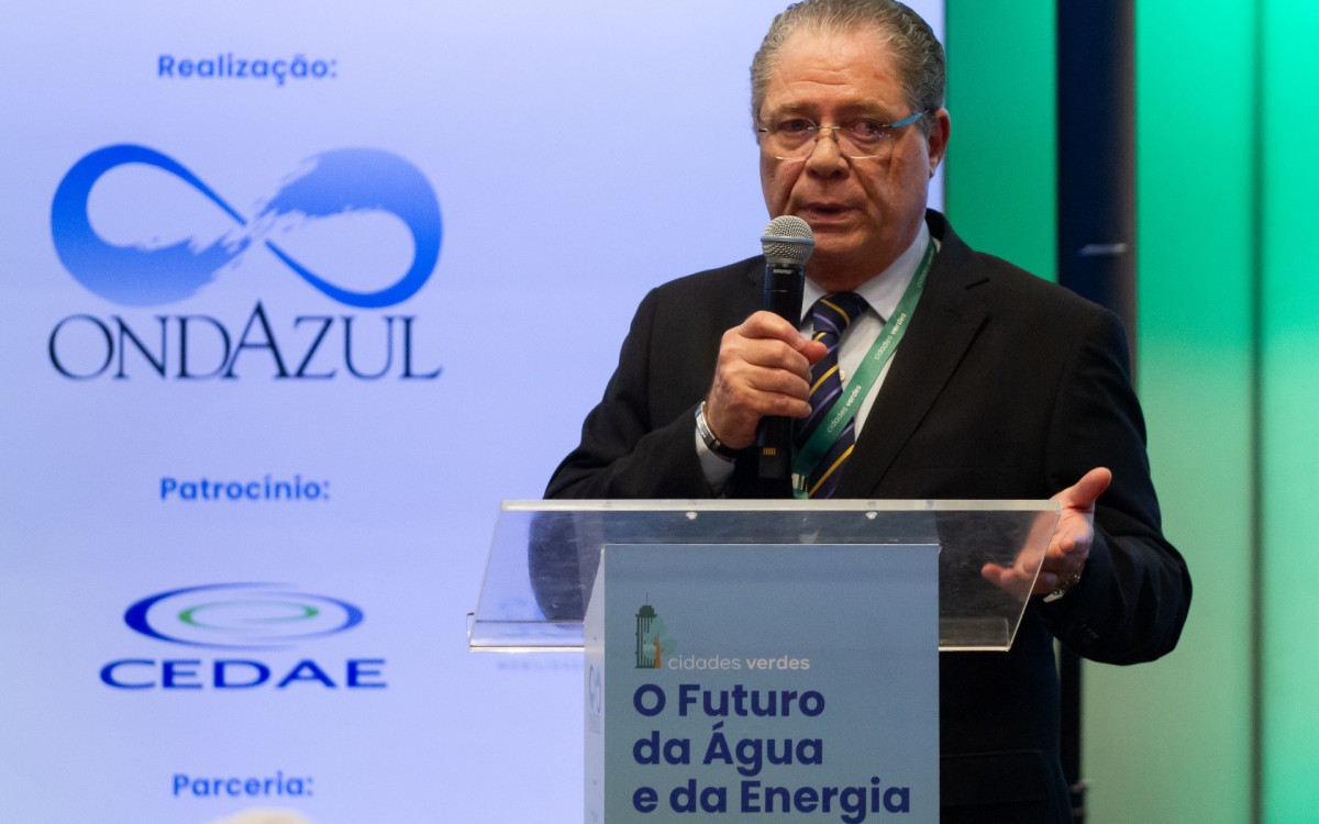 Eduardo Grand Court, presidente da Eletronuclear, na abertura do segundo dia do evento