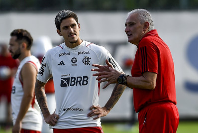 Paz, jogadores empolgados e técnico feliz: Pedro detalha primeiras semanas de Tite no Flamengo