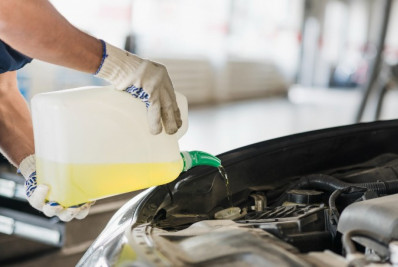 Óleos e fluídos para carros estão em promoção na Amazon 