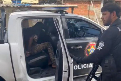 Mulher condenada por tráfico de drogas é presa durante operação na Baixada