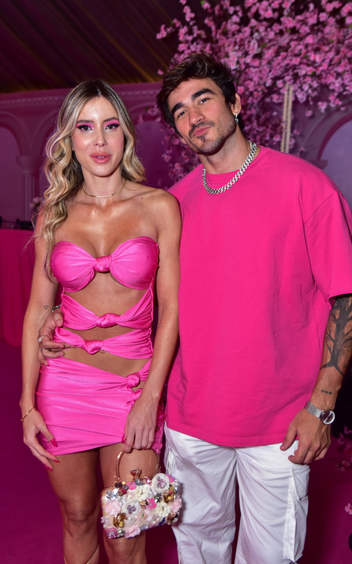 Ex-BBB Gui Napolitano com a namorada