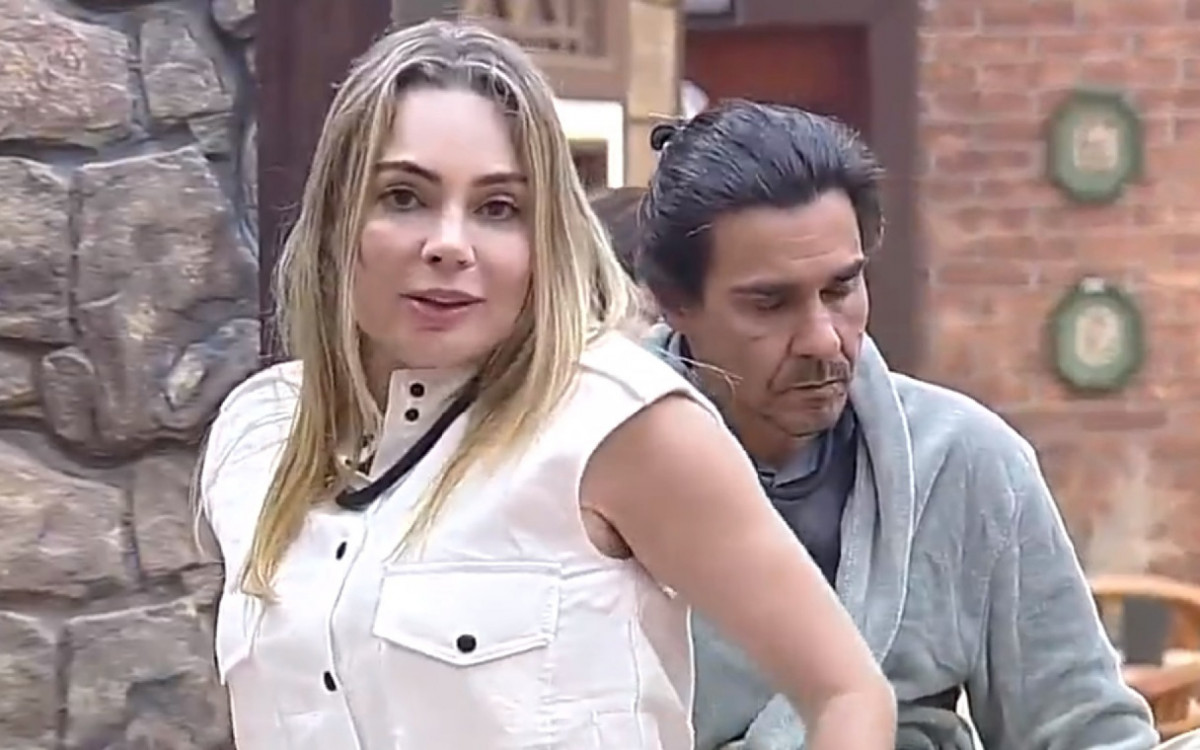 Rachel Sheherazade é expulsa de 'A Fazenda 15', da Record TV - Reprodução de vídeo / PlayPlus