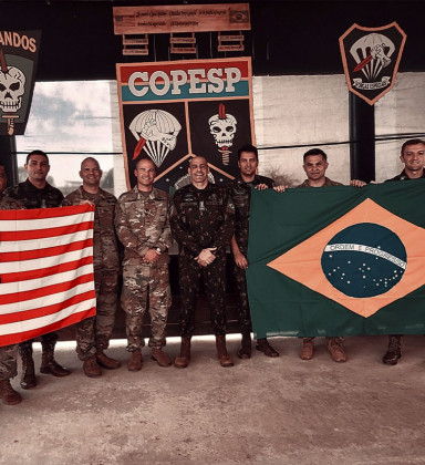Lula autoriza entrada de 294 militares dos EUA no Brasil para exercício  combinado com o Exército, Política