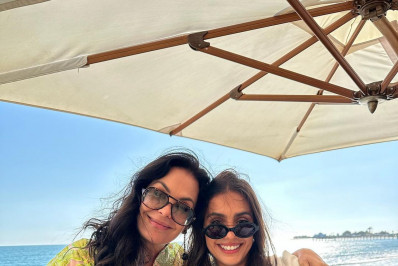 Carolina Ferraz exala orgulho ao postar fotos do casamento da filha: 'Muitas alegrias'