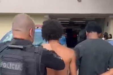 PM prende dois traficantes com drogas em Belford Roxo