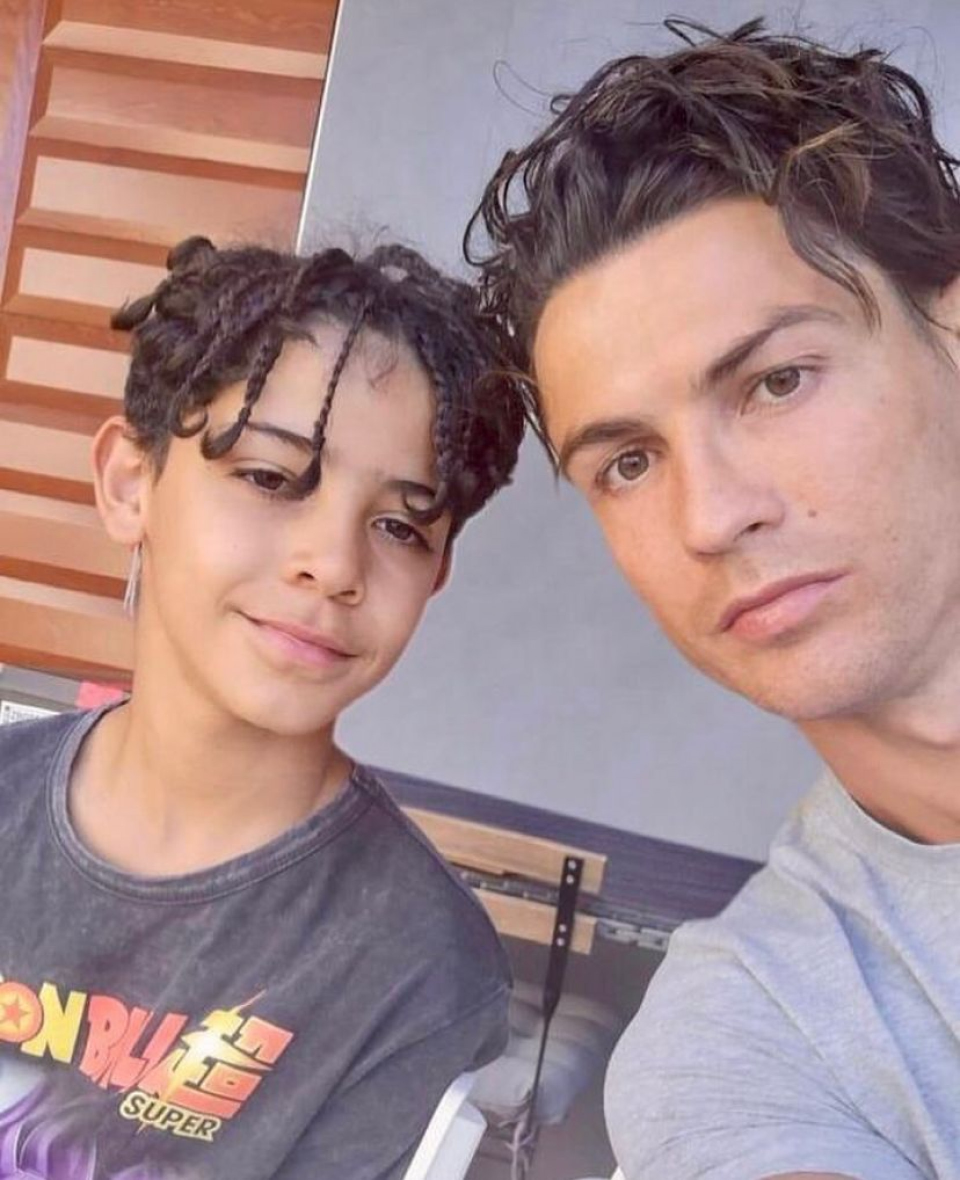 Cristiano Ronaldo Jr e Cristiano Ronaldo, em 2020 - Foto: Reprodução/Instagram @cristiano