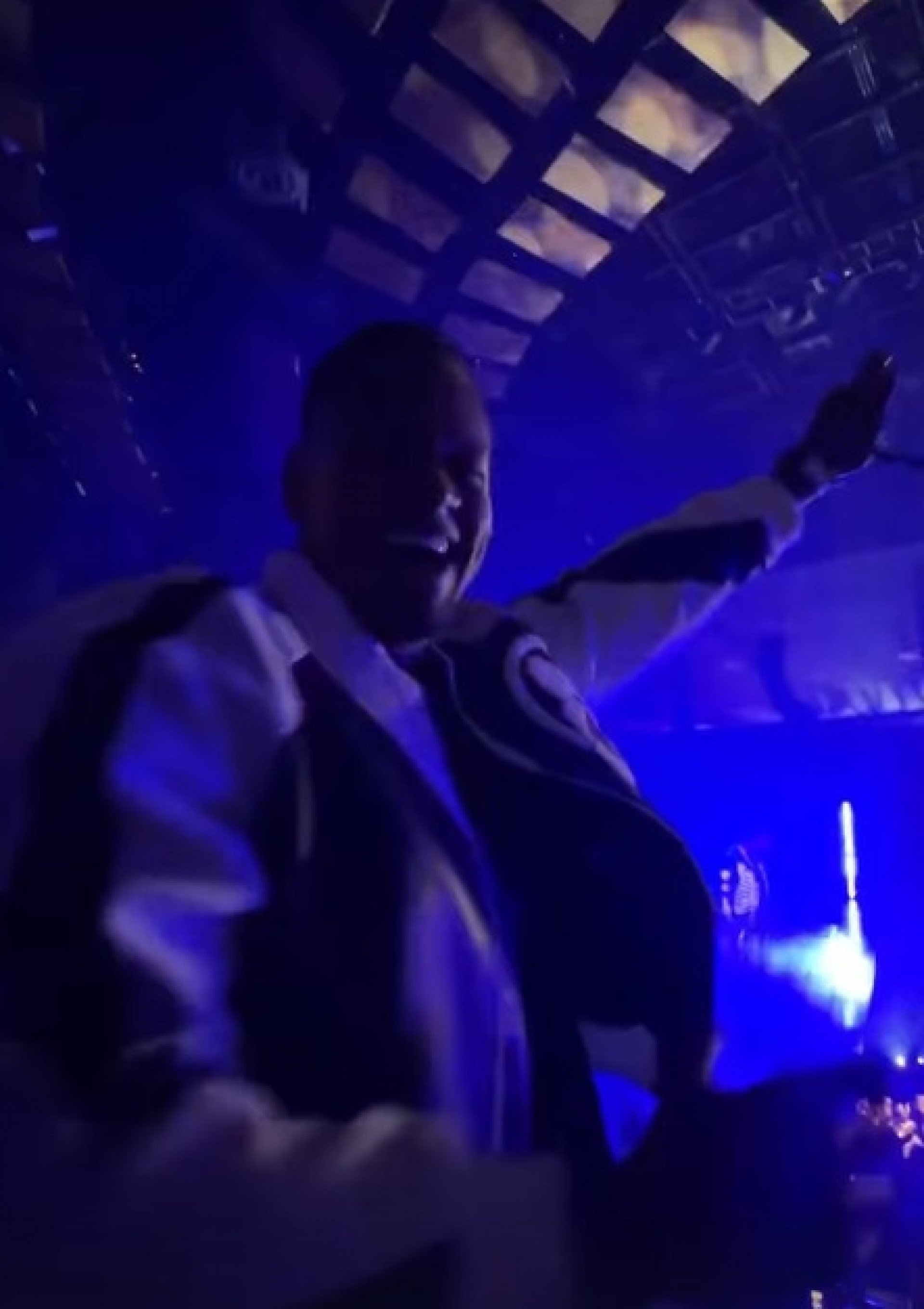 Léo Santana e Lorena Improta se divertem em show de Usher - Reprodução do Instagram