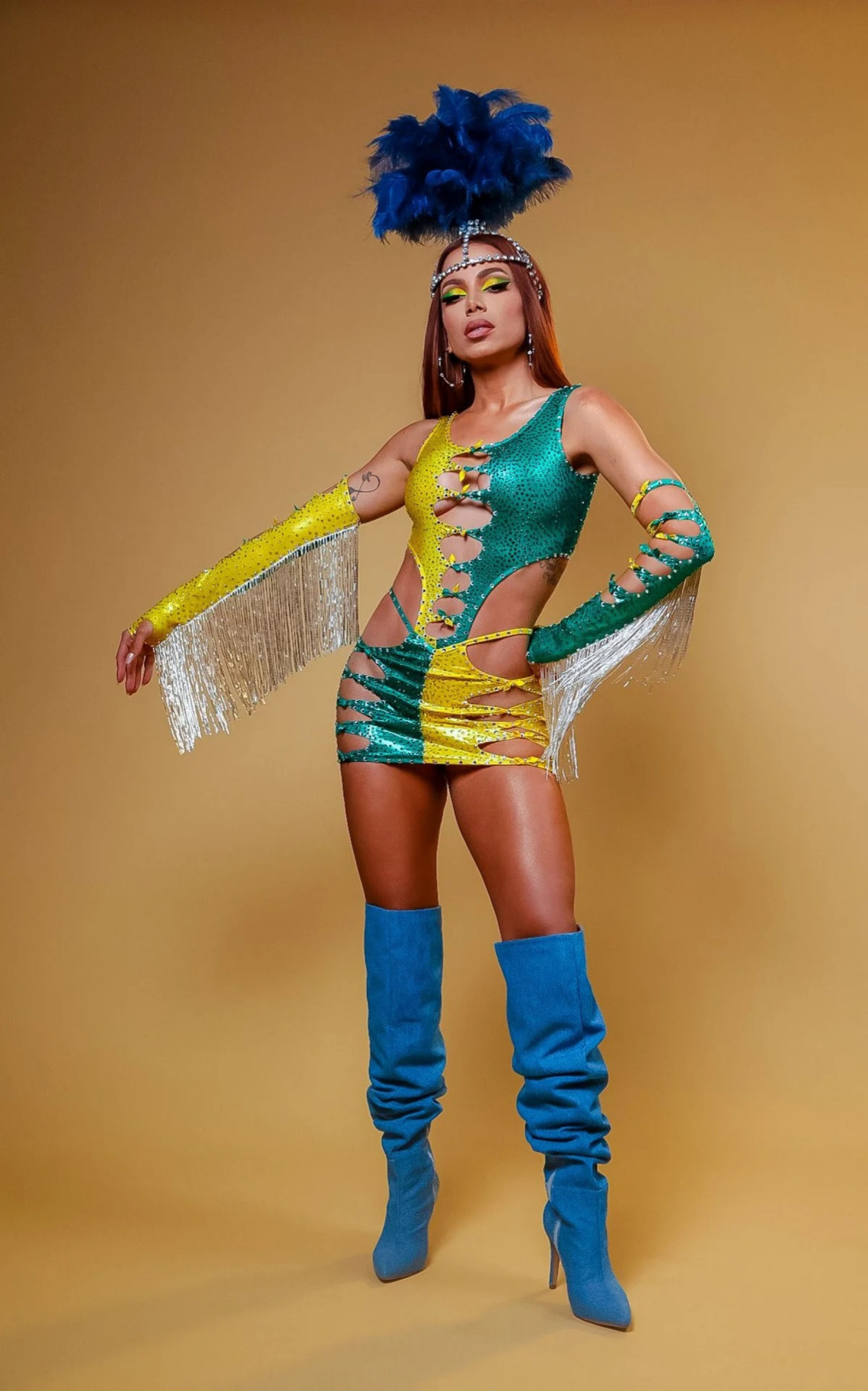 Anitta
 - Julia Bandeira / Divulga&ccedil;&atilde;o