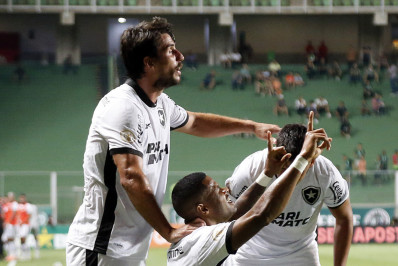 Após vitória sobre o América-MG, Botafogo tem 90% de chances de ser campeão brasileiro