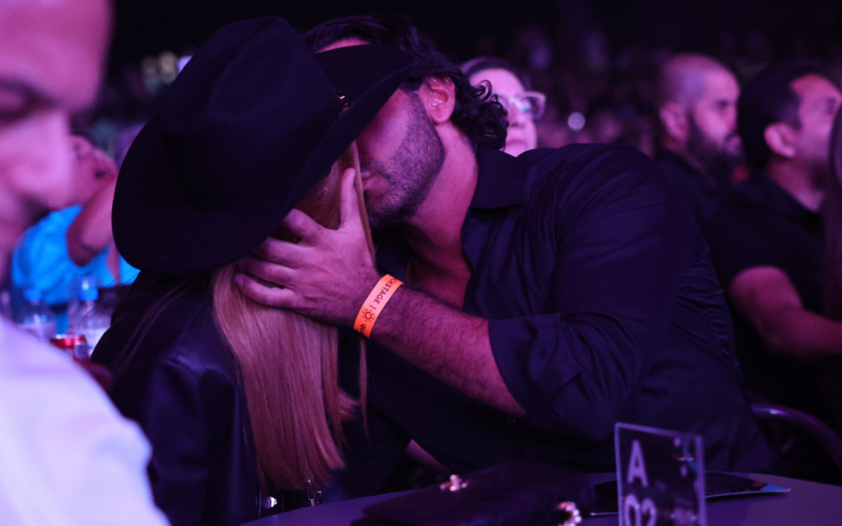 Marina Ruy Barbosa e Abdul Fares prestigiam show de Zezé dI Camargo e Luciano - Anderson Borde/ AgNews 