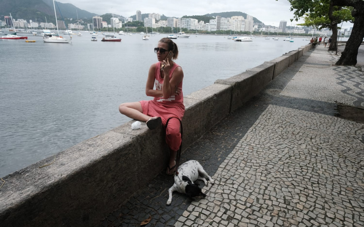 Cariocas aproveitam tempo estável para curtir o sábado ao ar livre - Pedro Ivo / Agência O Dia