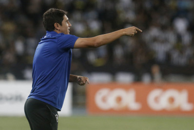 Lúcio Flávio admite abalo emocional no Botafogo em virada do Palmeiras: 'Faltou controle nosso'