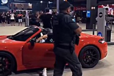 PM impede 'racha' na Barra da Tijuca; veja vídeo