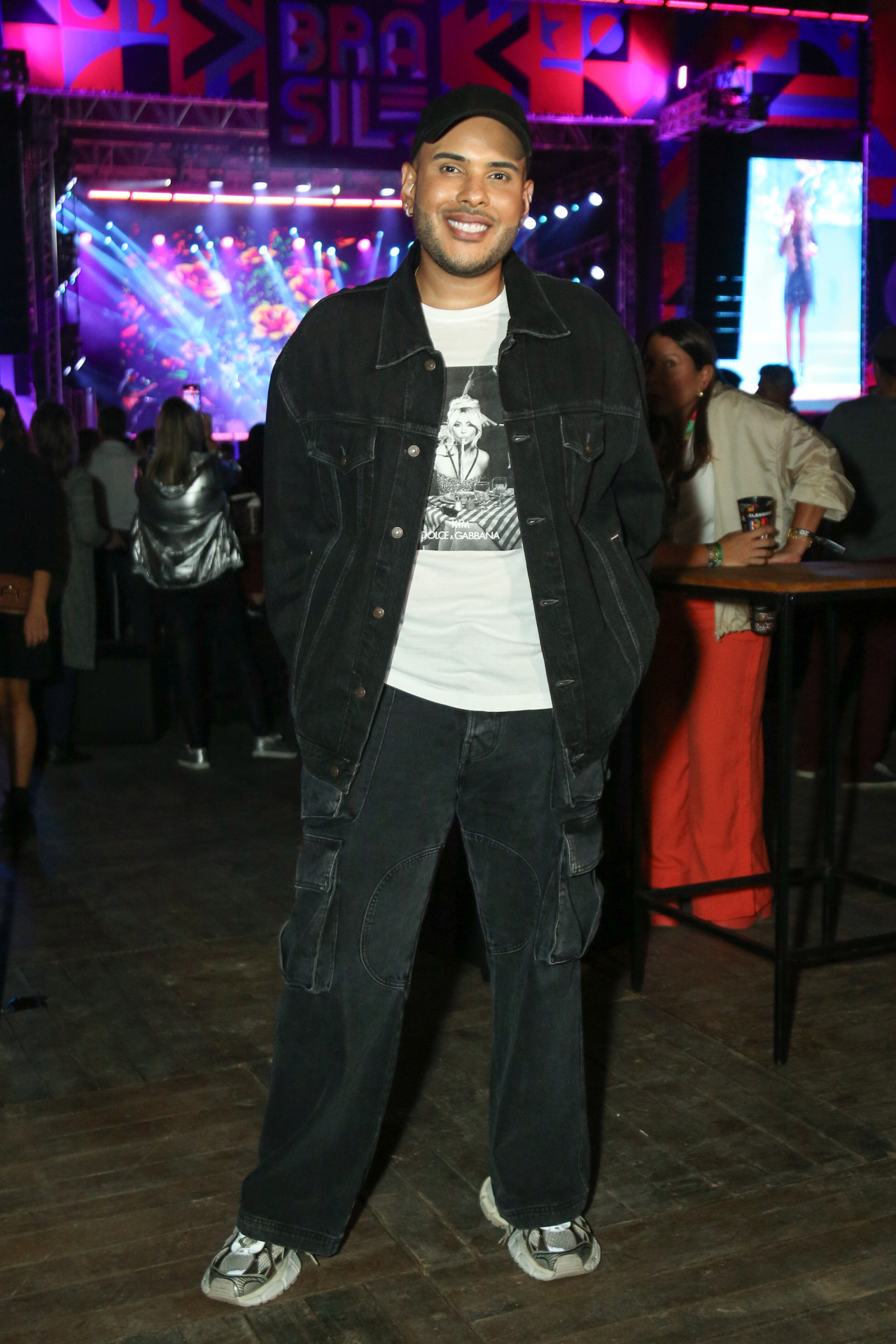 Hugo Gloss - Bento / AgNews