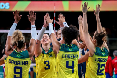 Brasil vence Argentina e encaminha vaga no semifinal do vôlei feminino no Pan